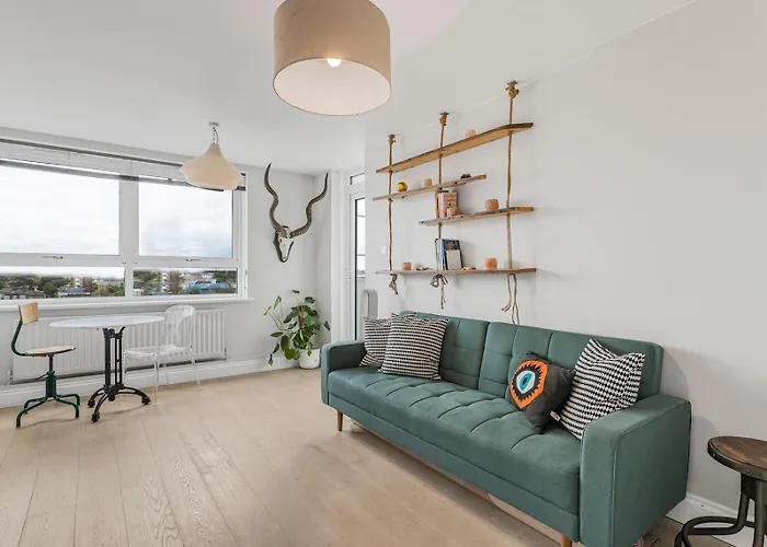 Pass The Keys Modern Apartment In Goldhawk West London