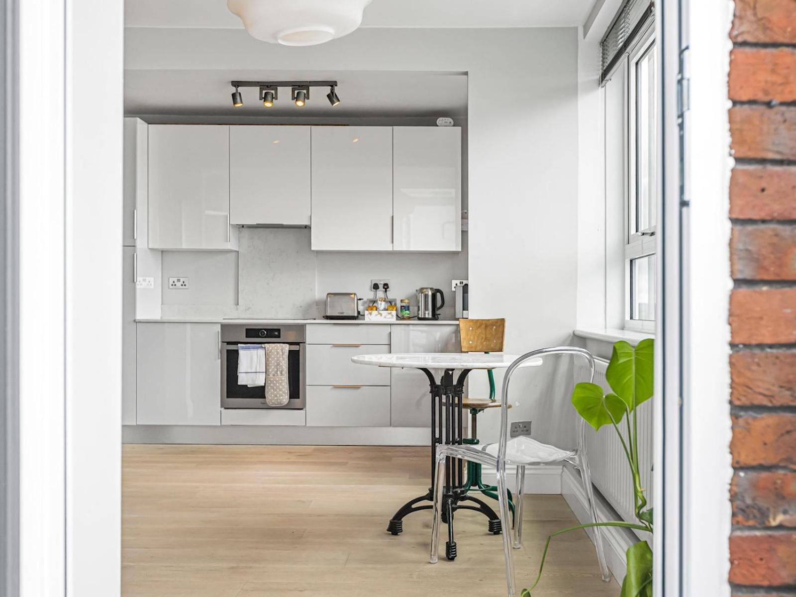 Appartamento Pass The Keys Modern In Goldhawk West
